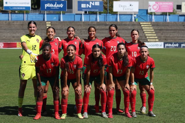 Seleção Nacional Feminina Sub-17 conclui estágio em Aveiro com três vitórias