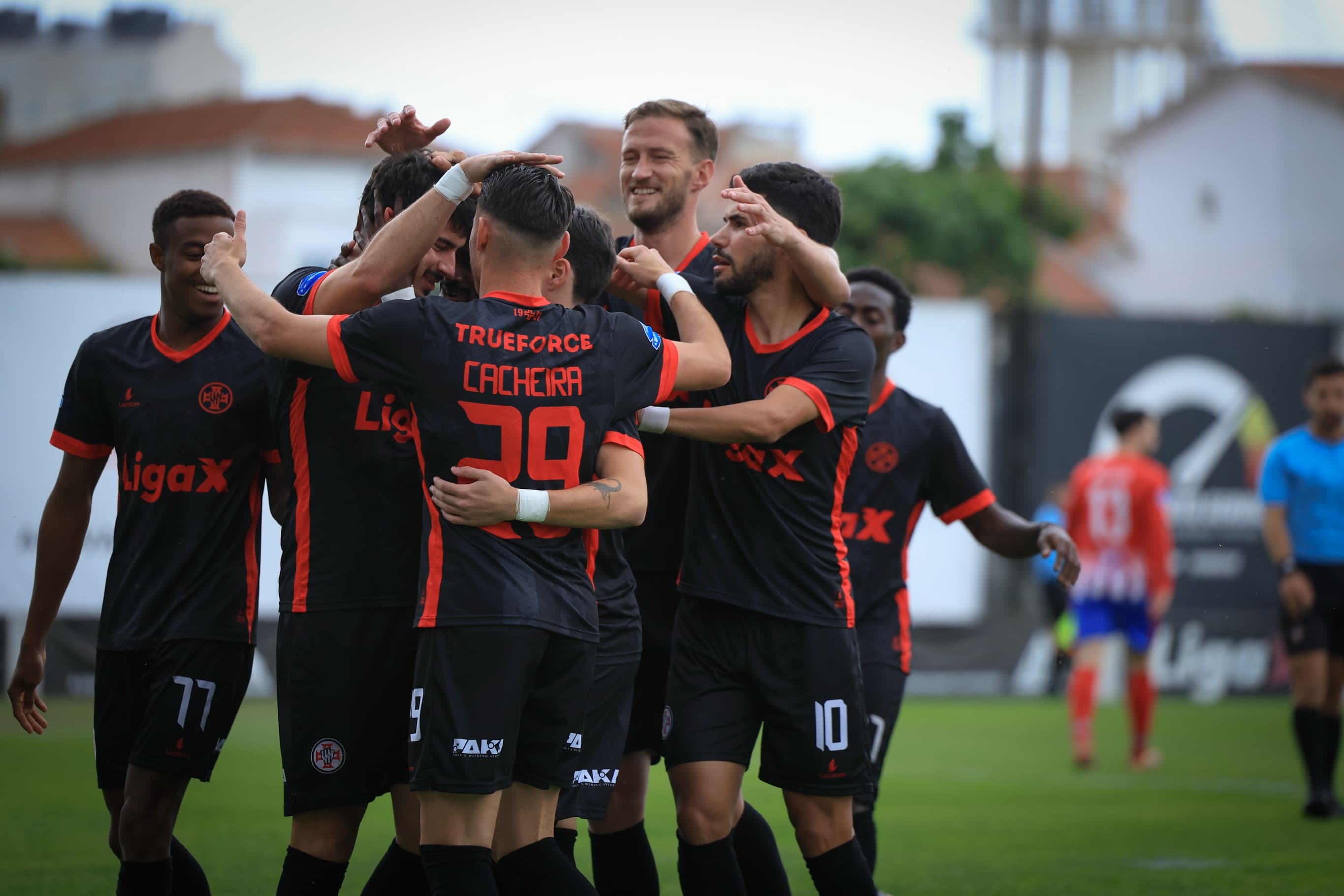 Empates travam perseguições e Ovarense volta a confirmar domínio na 33.ª jornada do SABSEG