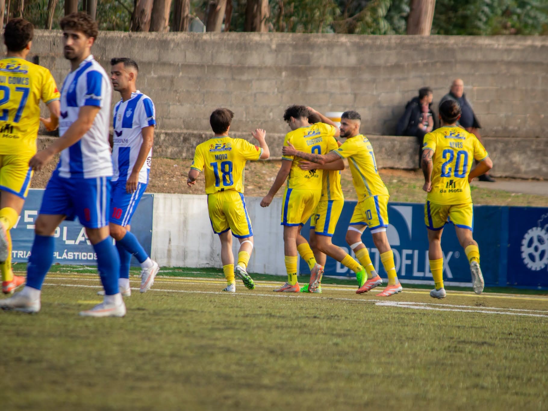 1.ª Divisão Distrital: tropeções no topo e goleadas na 3.ª jornada