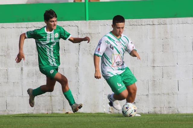Festival de golos e decisões emotivas marcam Pré-Eliminatória da Taça Distrito Sub-17